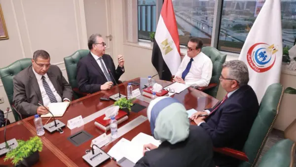 تطوير الجراحات الروبوتية بمستشفيات الصحة