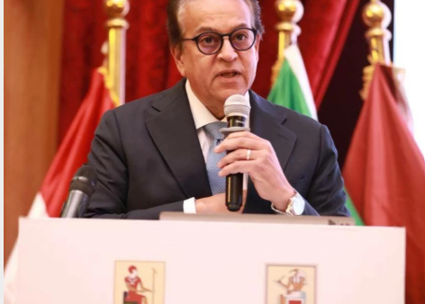 الدكتور خالد عبدالغفار وزير الصحة والسكان