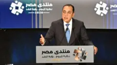 رئيس الوزراء في أسبوع: متابعة منتدى مصر 2026 ودعم الحرف التراثية